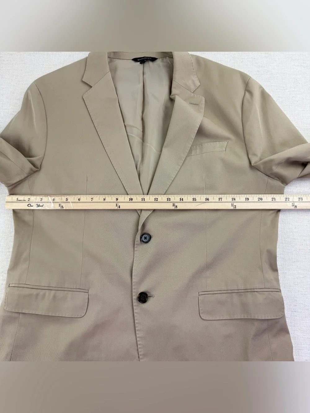Banana Republic Men's‎ 44R Two-Button chino Sport Coat in tan slim fit stretch